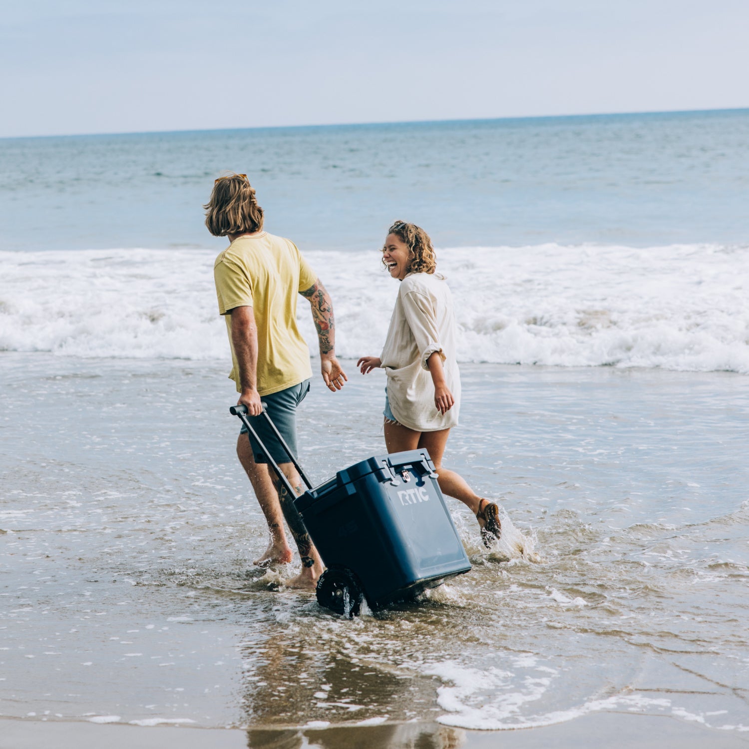 45 QT Ultra-Tough Wheeled Cooler